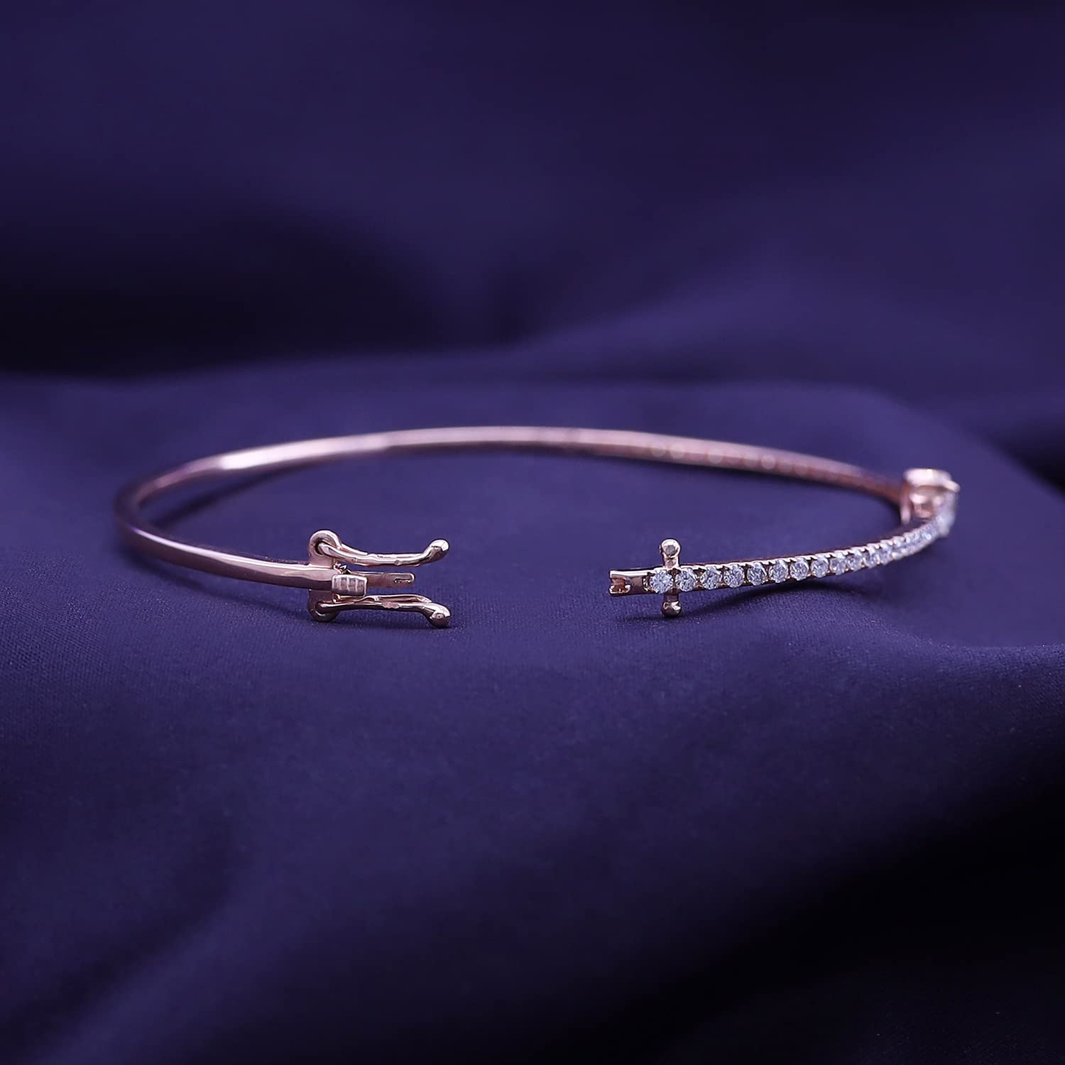 Heart & Round White Cubic Zirconia Tennis Bangle Bracelet