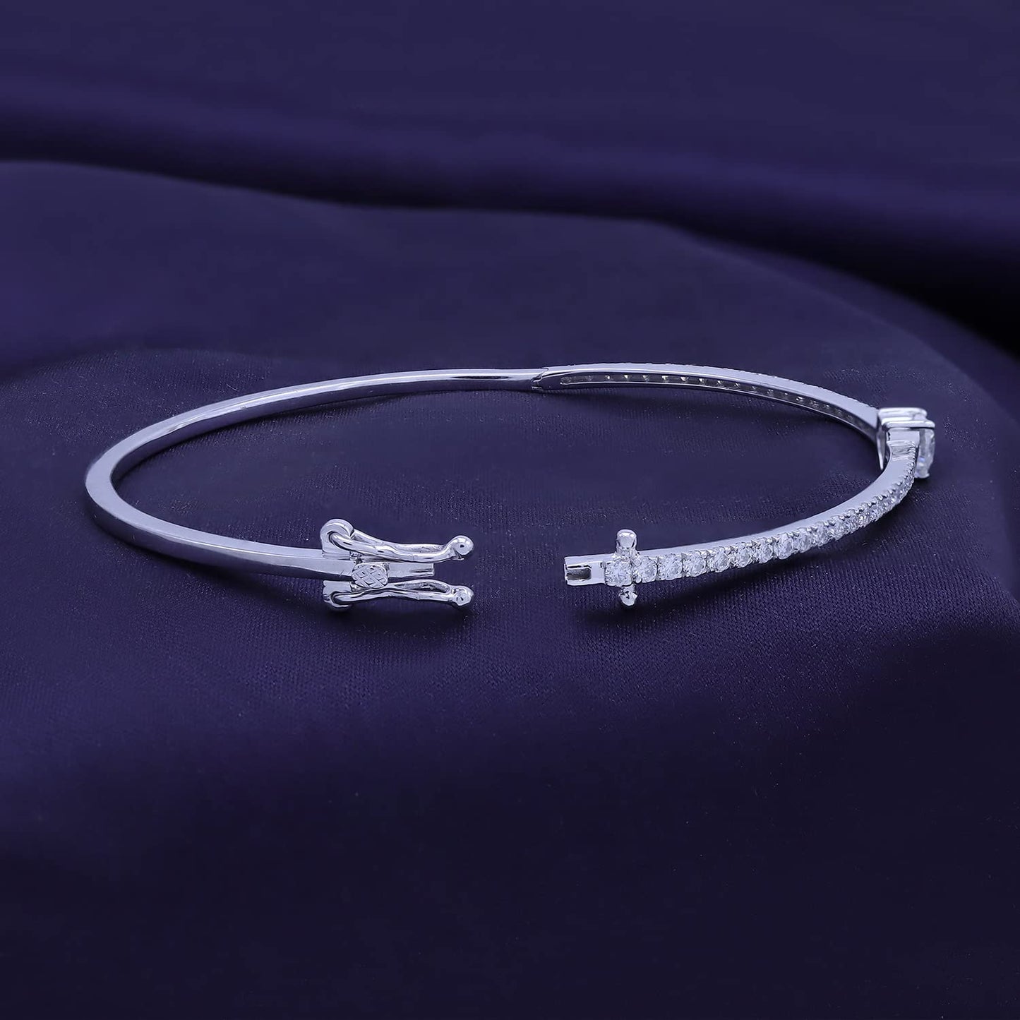 1 Carat Heart & Round Cut Lab Created Moissanite Diamond Tennis Bangle Bracelet In 925 Sterling Silver