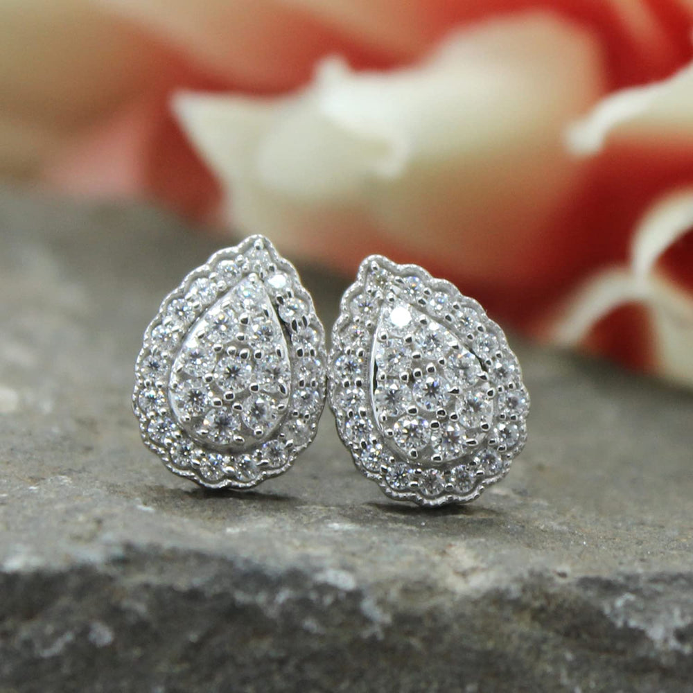 
                      
                        1/3 ct.t.w Lab Created Moissanite Diamond Teardrop Stud Earrings In 925 Sterling Silver (0.33 Cttw)
                      
                    