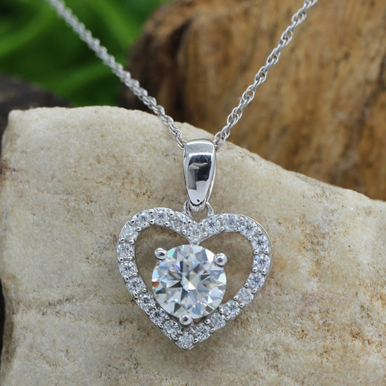 1 1/4 Carat Lab Created Moissanite Diamond Heart Pendant Necklace In 925 Sterling Silver (1.25 Cttw)