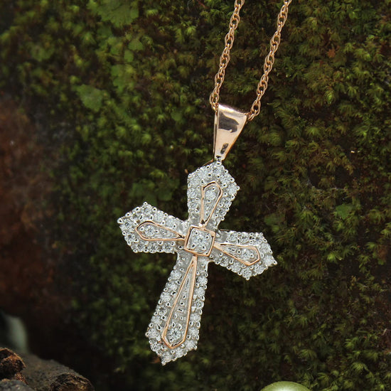 Load image into Gallery viewer, 1/4 ct.t.w Lab Created Moissanite Diamond Cross Pendant Necklace For Women In  925 Sterling Silver (0.25 Cttw)
