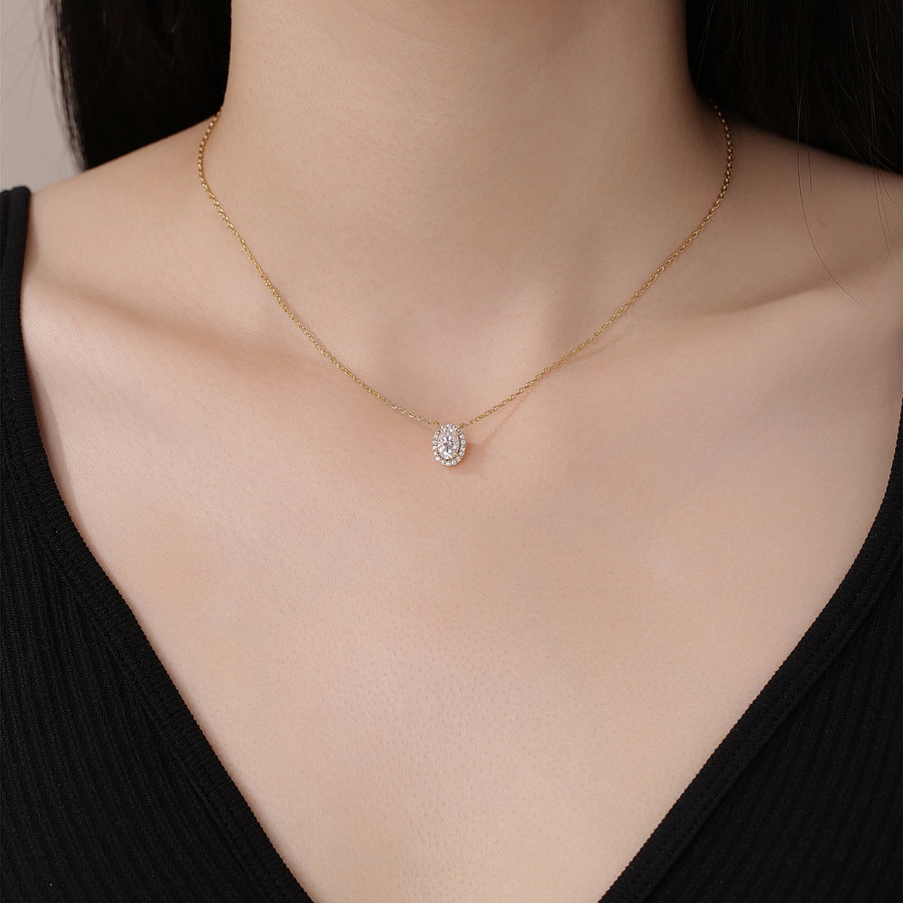 Oval Moissanite Dimaond Necklace