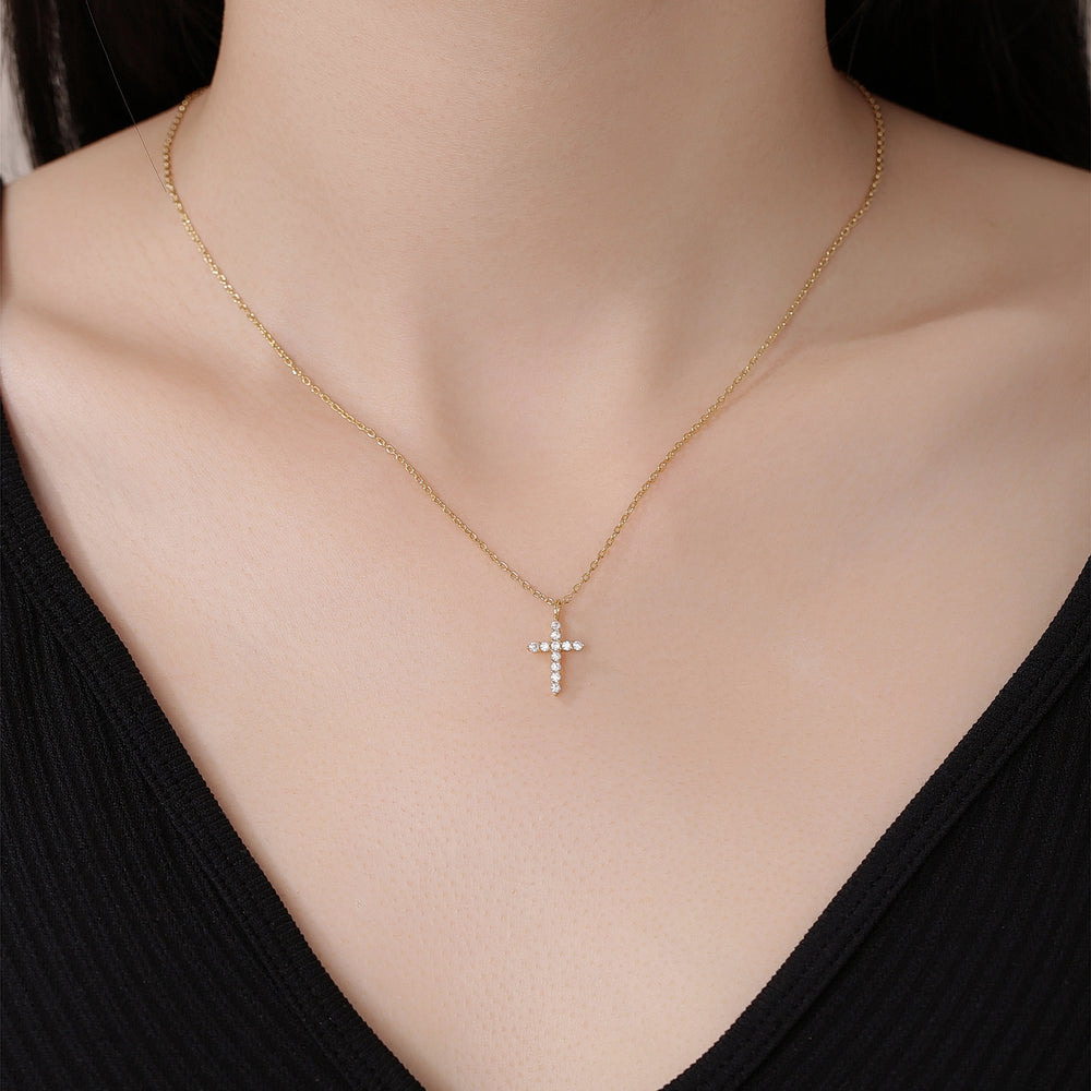 Cross Moissanite Diamond Necklace