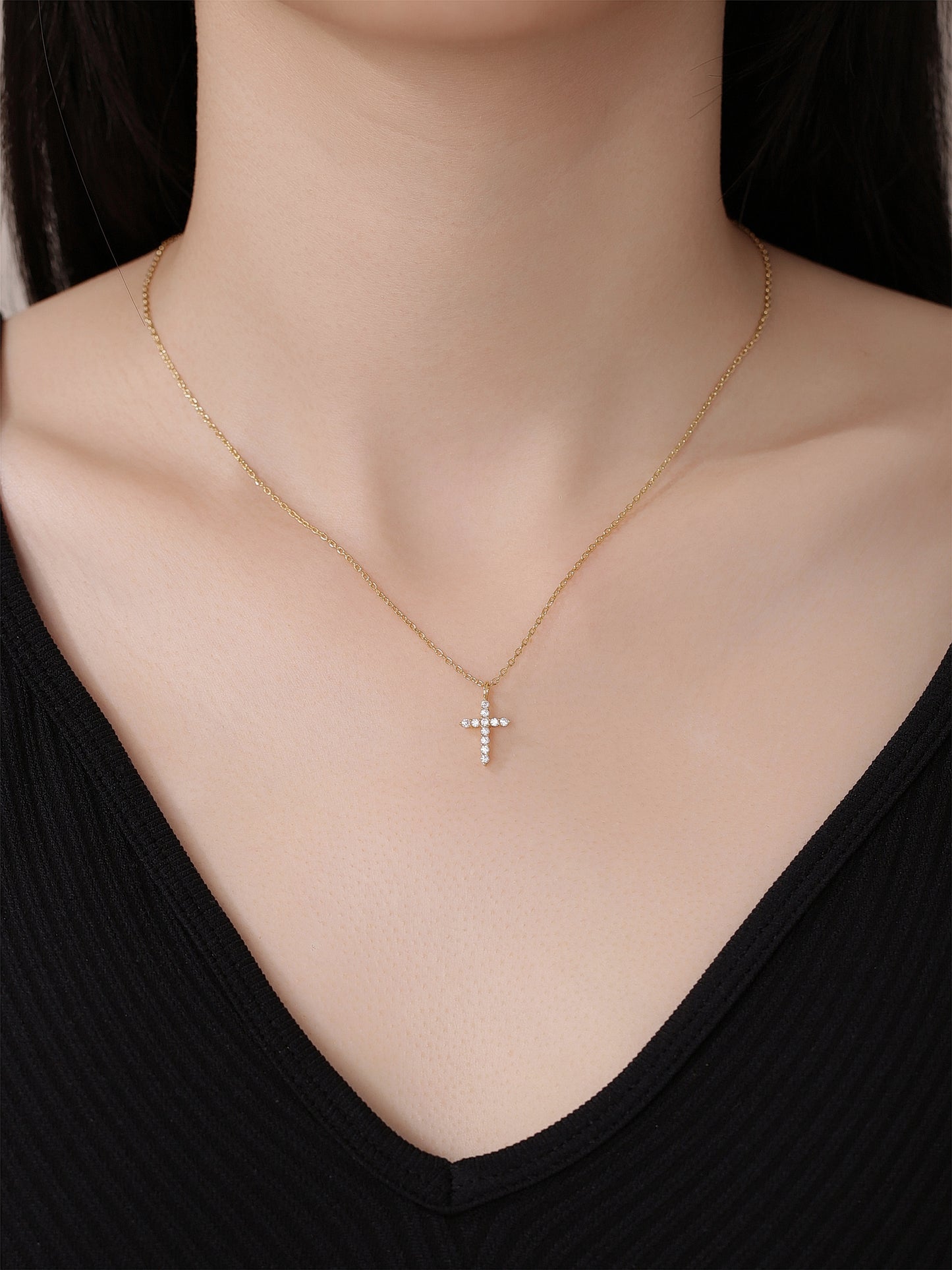 Cross Moissanite Diamond Necklace