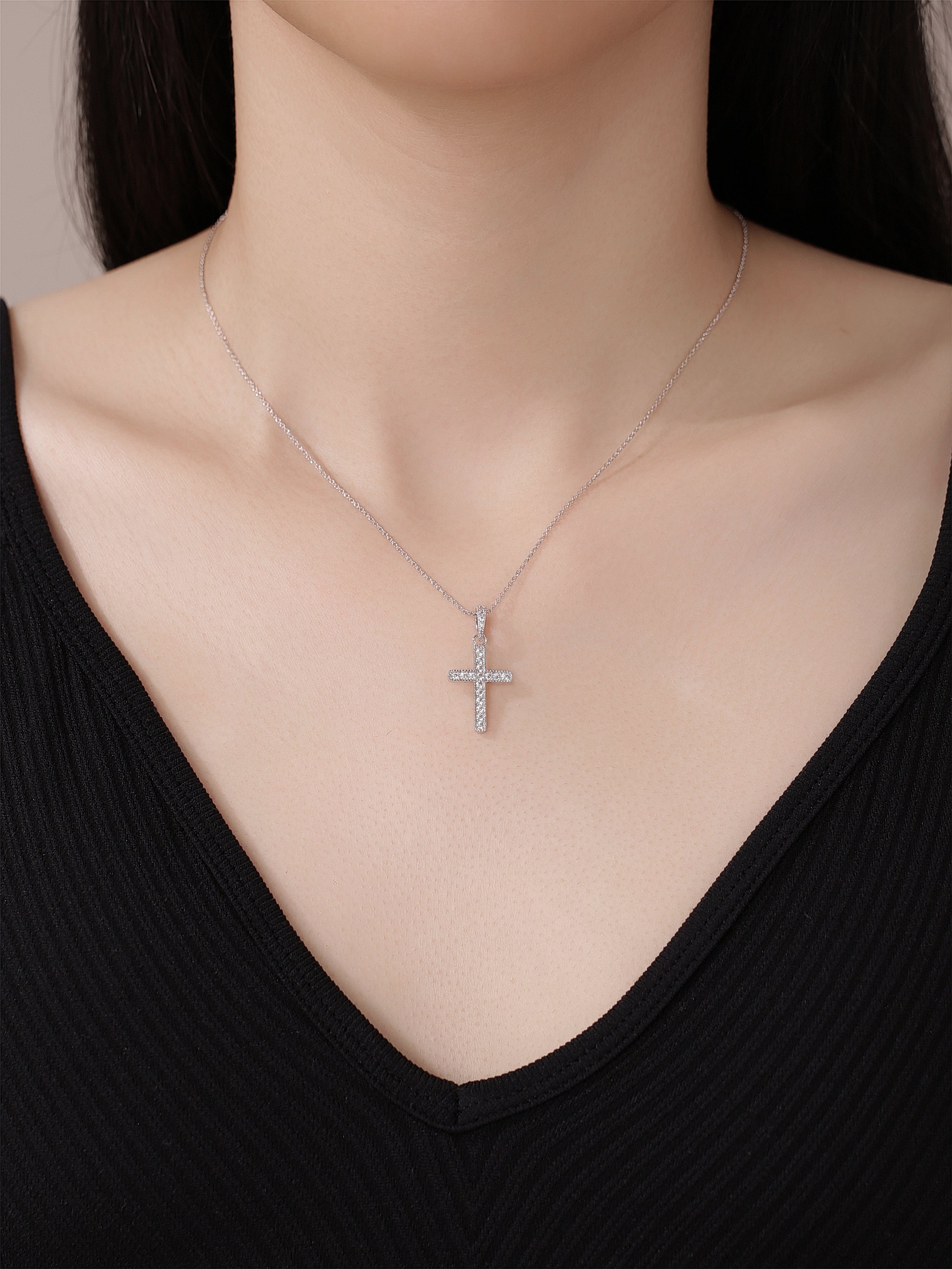 Cross Diamond necklace