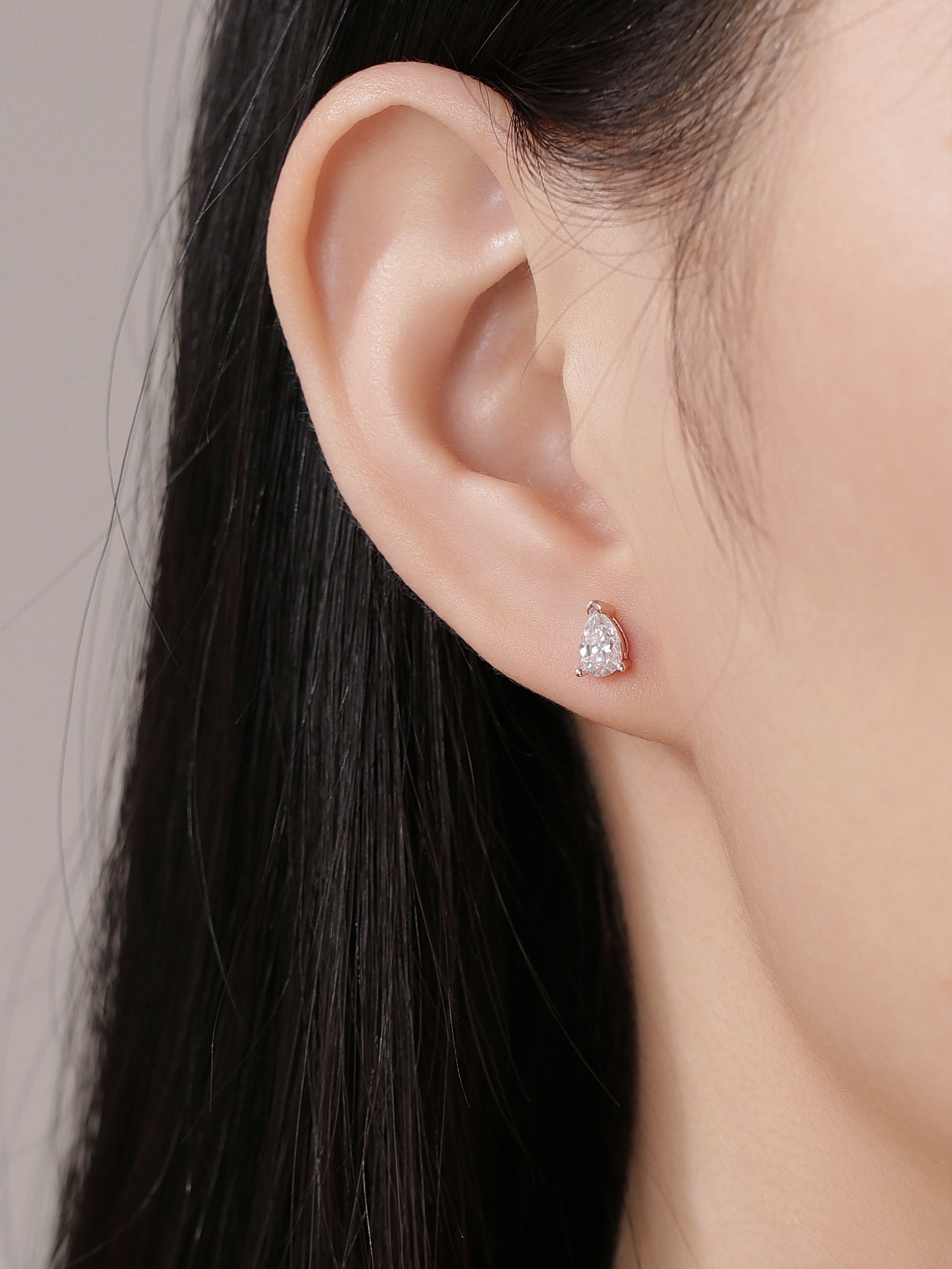 Pear Cut Diamond Earrings