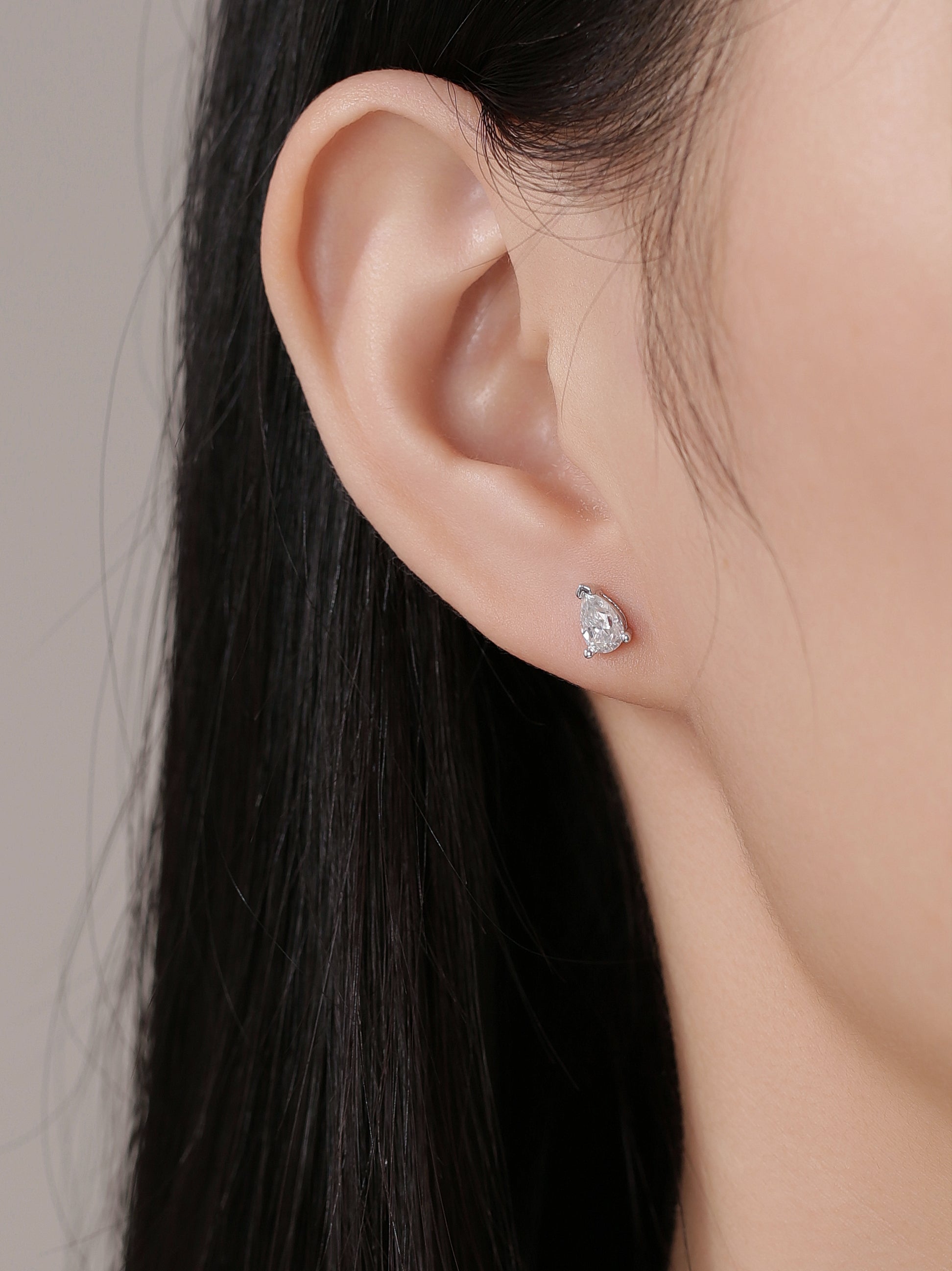 Pear Cut Diamond Earrings