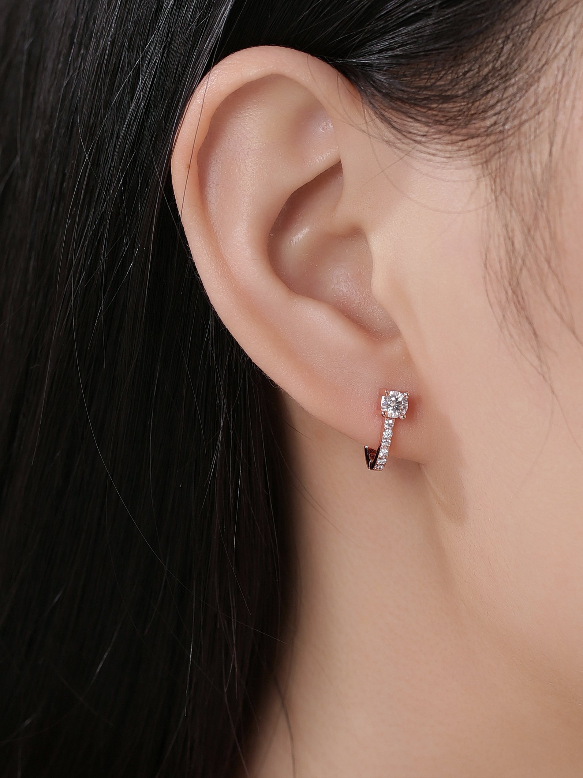 Splendid Diamond Hoop Earrings