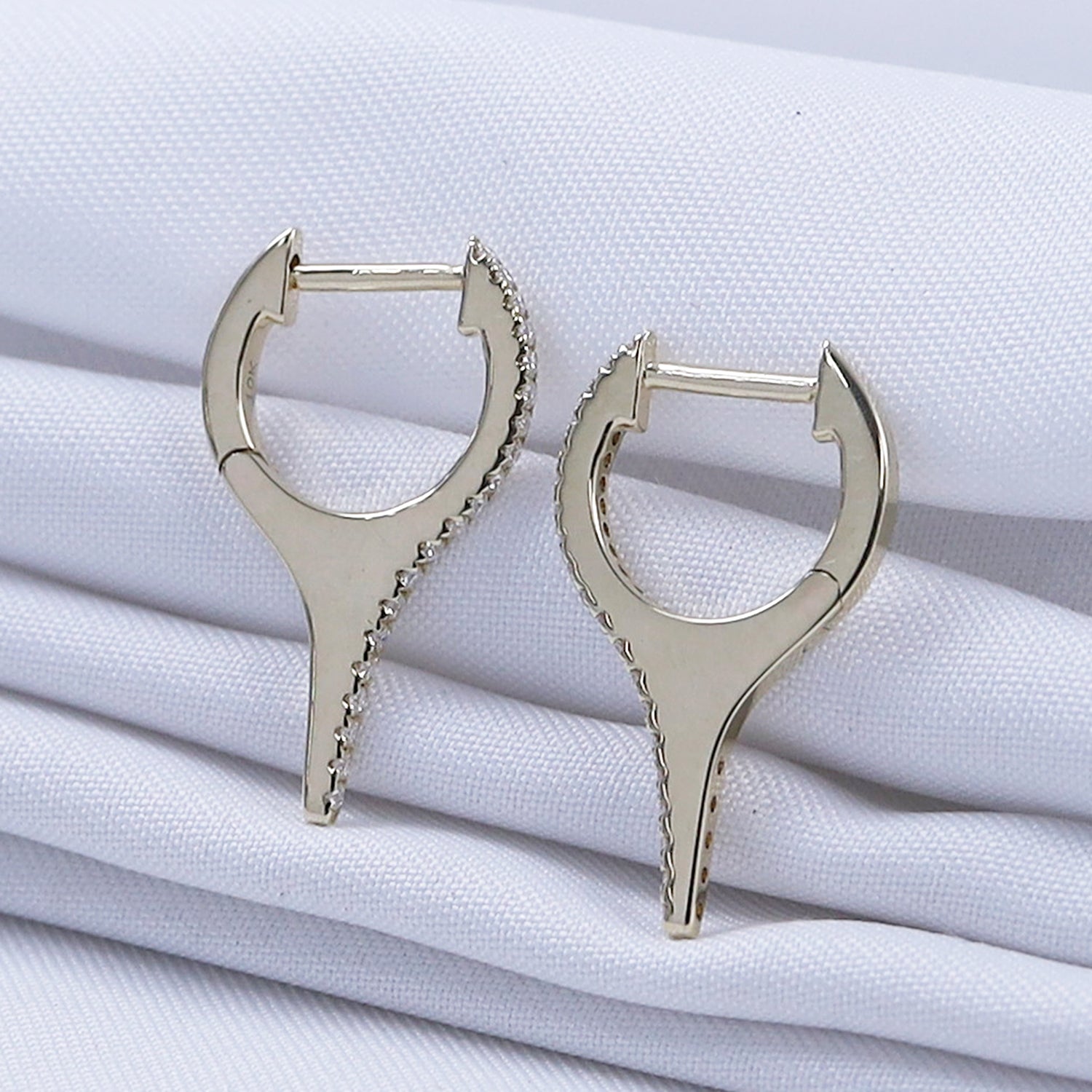 Dagger Drop Hoop Earring In Lab Grown Diamond (Height 19.50 MM & Width 10.90 MM)