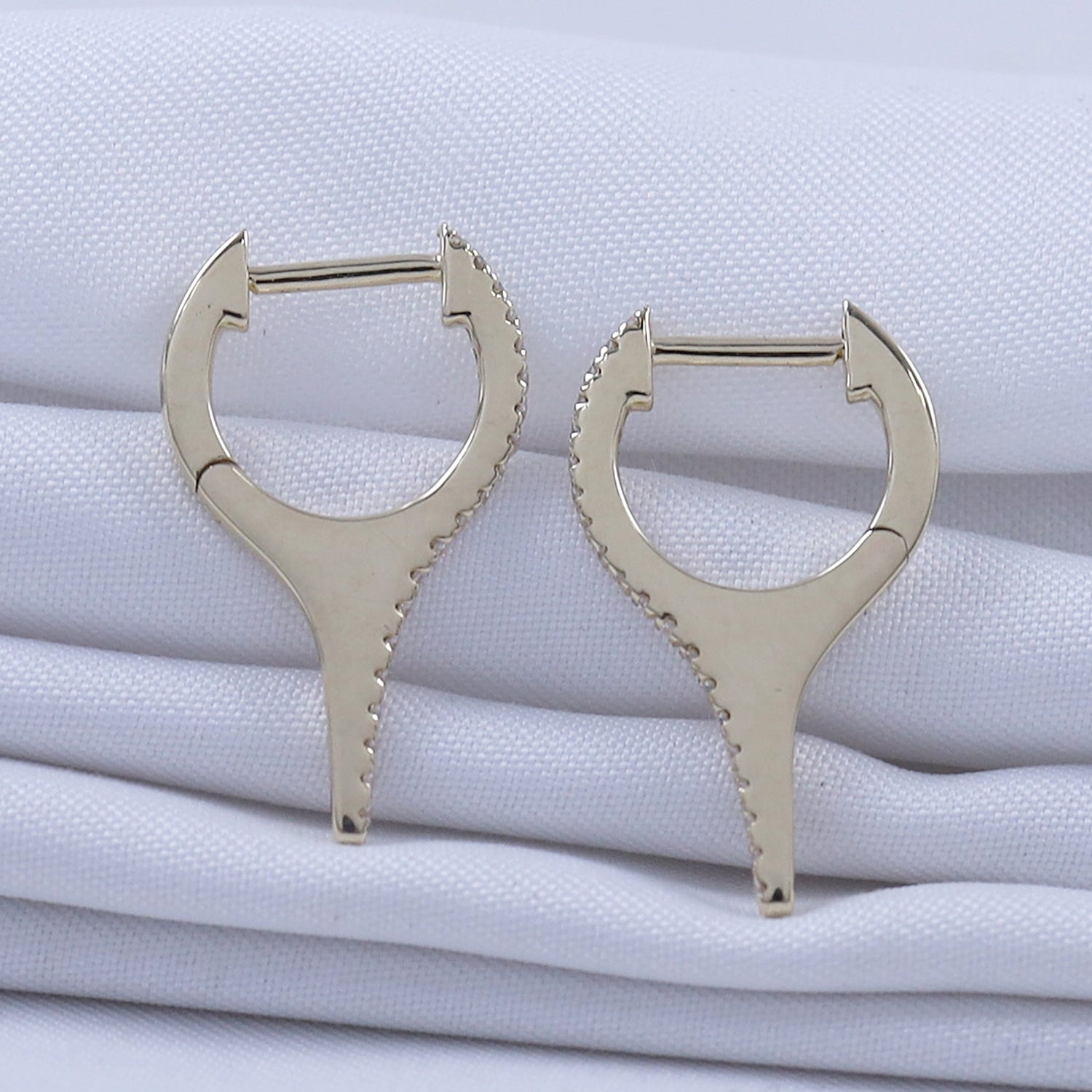 Dagger Drop Hoop Earring In Lab Grown Diamond (Height 19.50 MM & Width 10.90 MM)