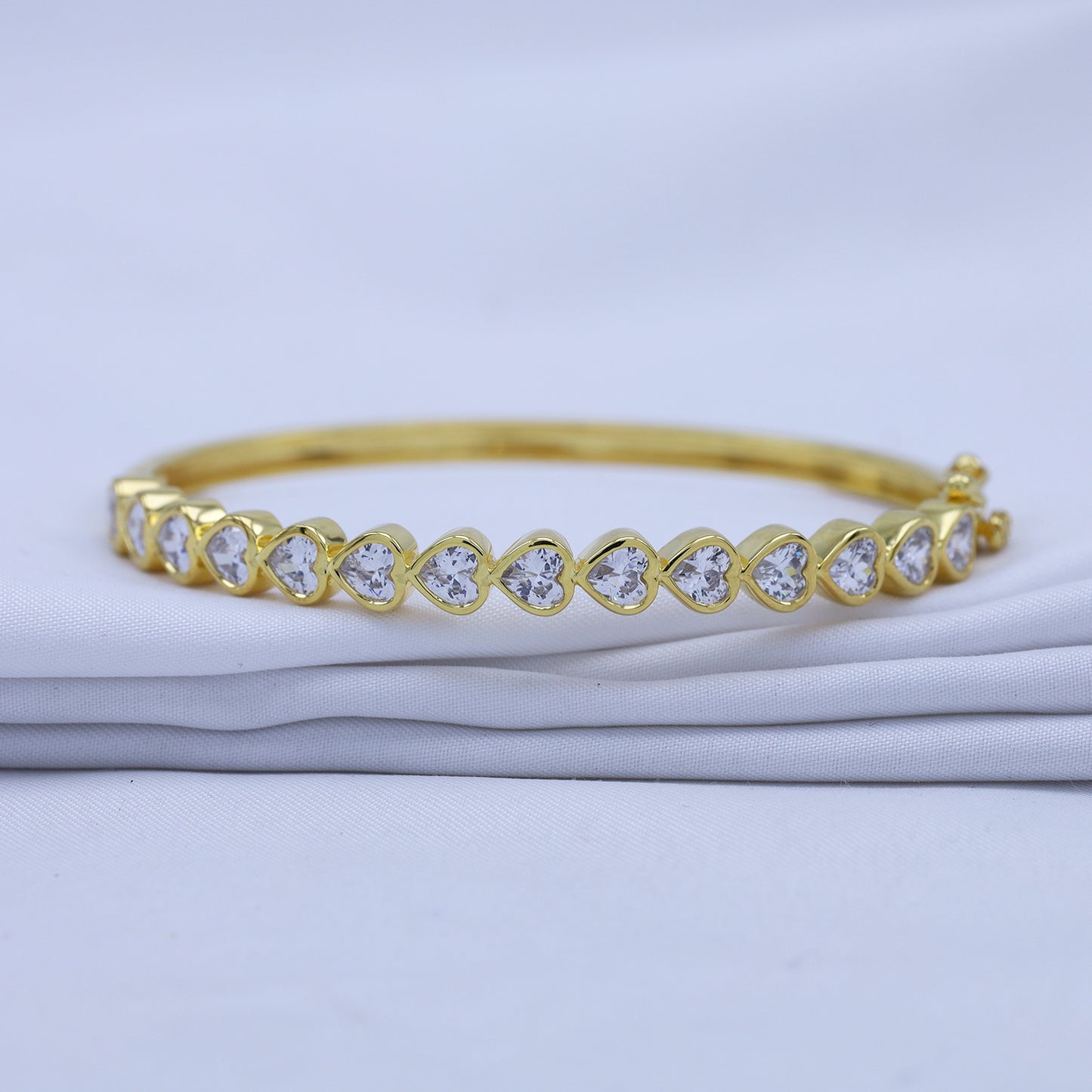 4MM Heart Shape White Cubic Zirconia Bangle Bracelet for Women In 14K Gold Plated 925 Sterling Silver Jewelry, Size : 6.50" To 8.00"