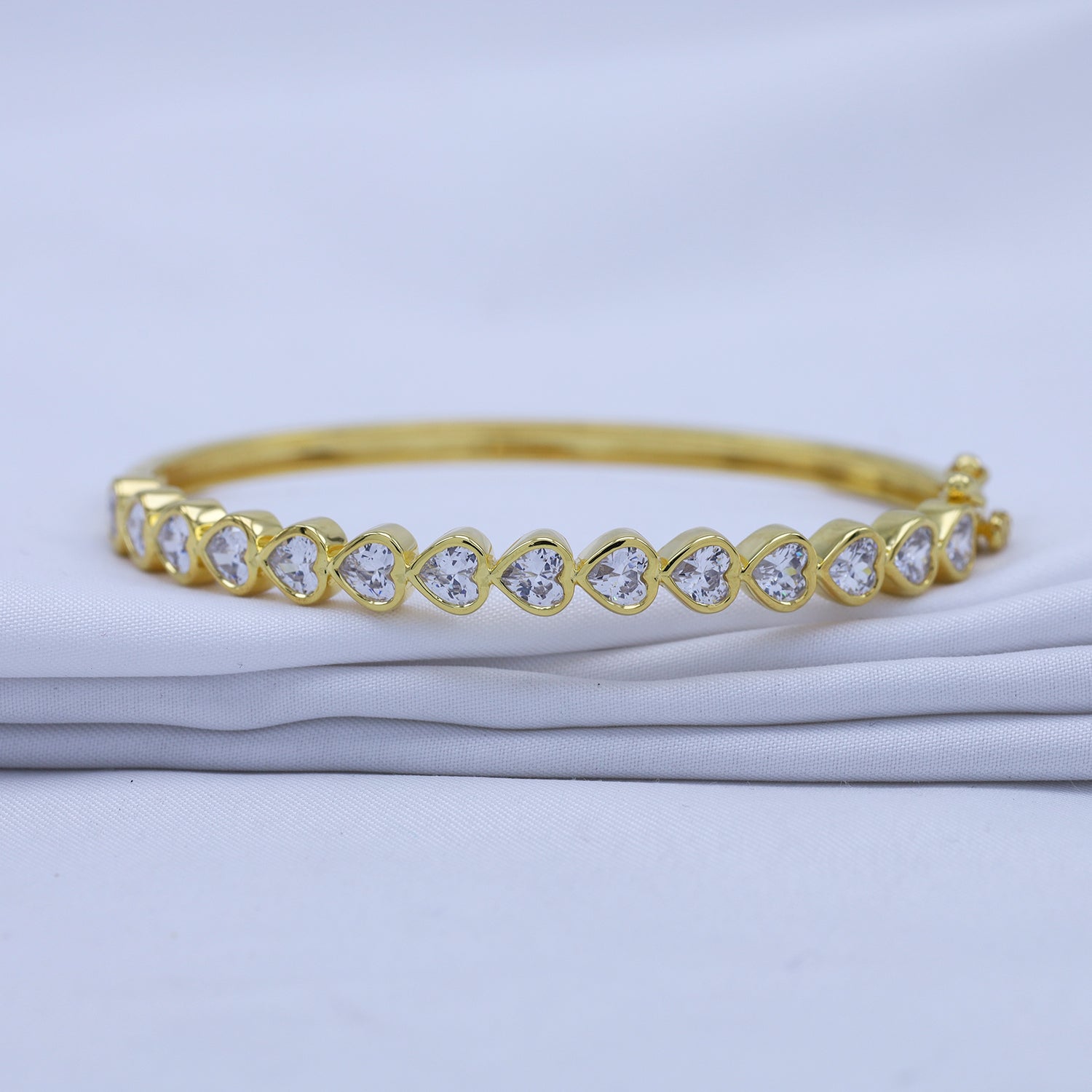 Heart Shape 4mm Lab Created Moissanite Bangle Bracelet