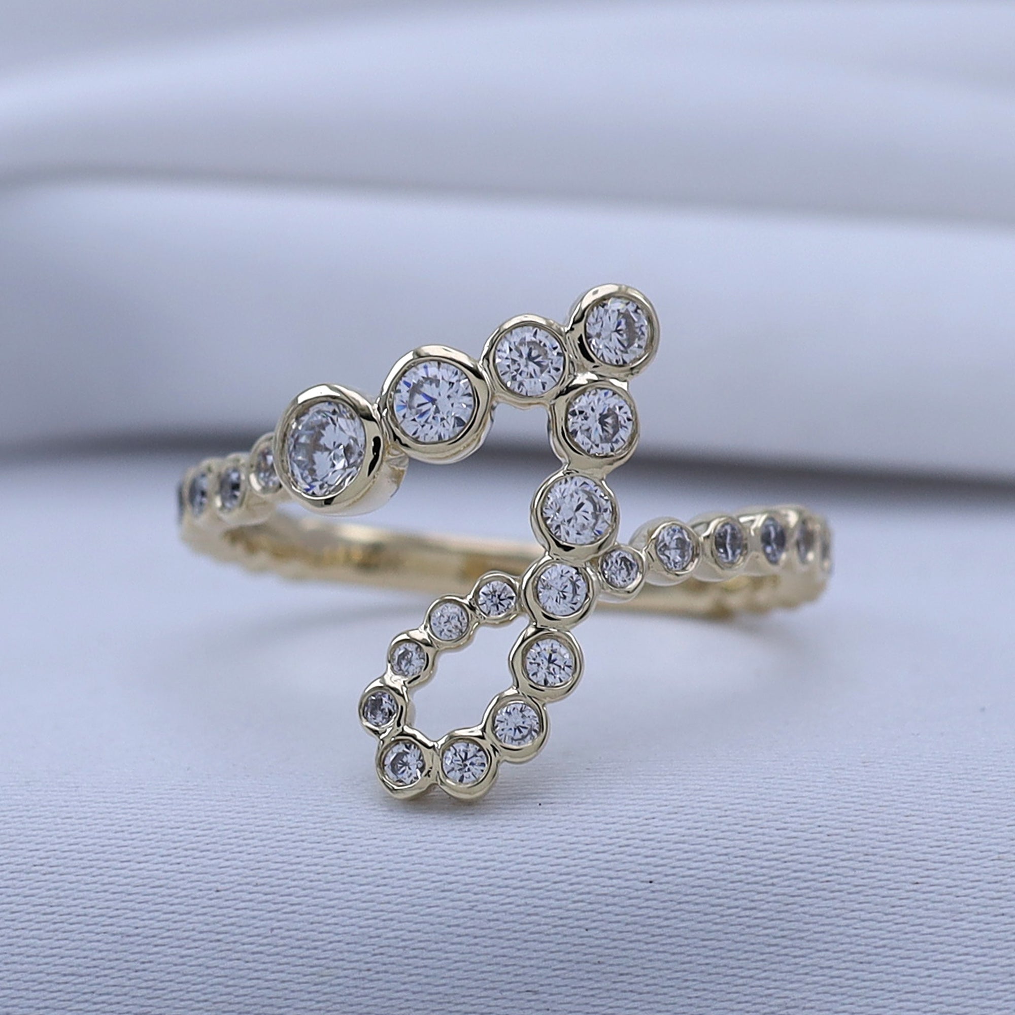 Bubble Round shape White Cubic Zirconia Initial Letter Ring