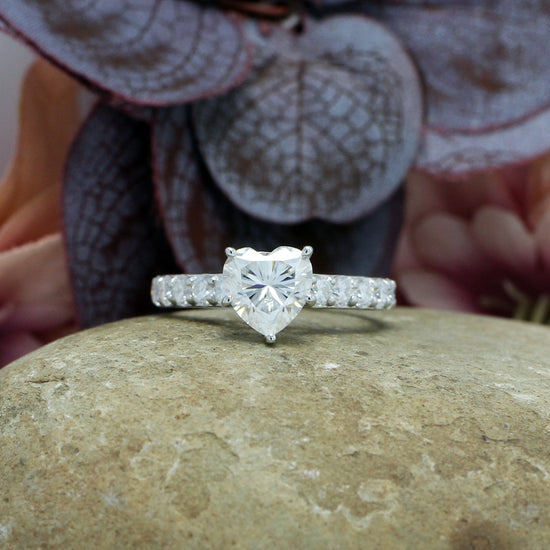 Load image into Gallery viewer, 7MM Heart &amp;amp; Round Cut Lab Created Moissanite Diamond Promise Ring In 925 Sterling Silver
