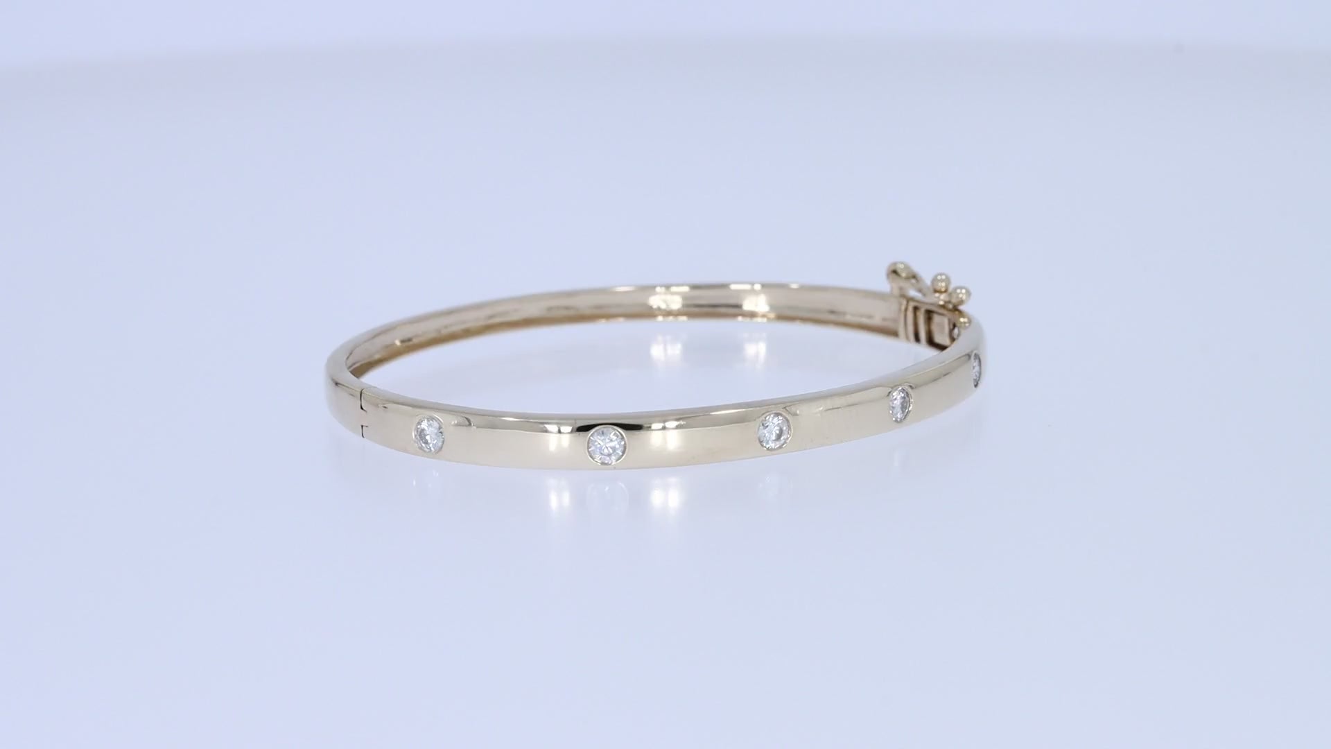 Round Shape 0.50 Carat Lab Created Moissanite Bangle Bracelet